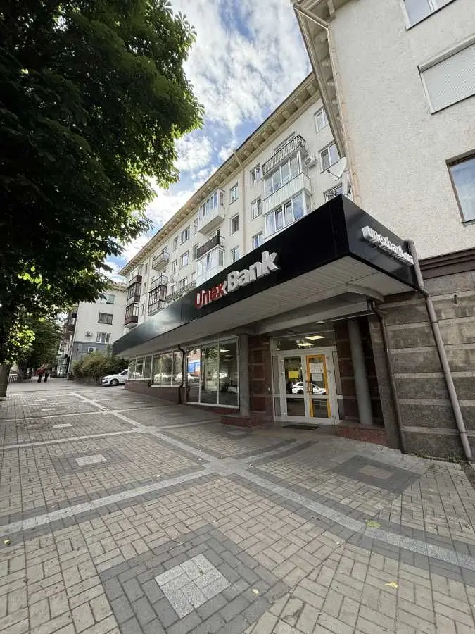 Фото Rent a retail space, Vynnychenka Street 25 Lutsk for long-term rent, price: 100 UAH, code 6464