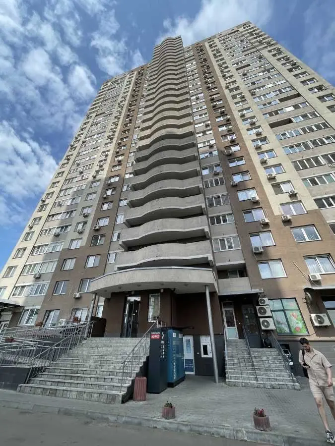 Фото Продаю 2 кімнатну квартиру, 57 кв. м, Соломії Крушельницької вул. 13 Київ, ціна: 89000 USD, код 6468