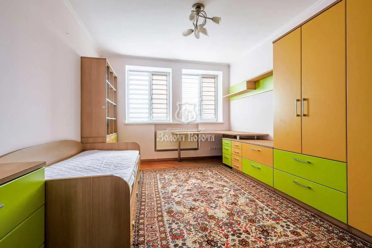 Фото Продаю 4 кімнатну квартиру, 128.4 кв. м, Михайла Котельникова вул. 1 Київ, ціна: 144000 USD, код 6474
