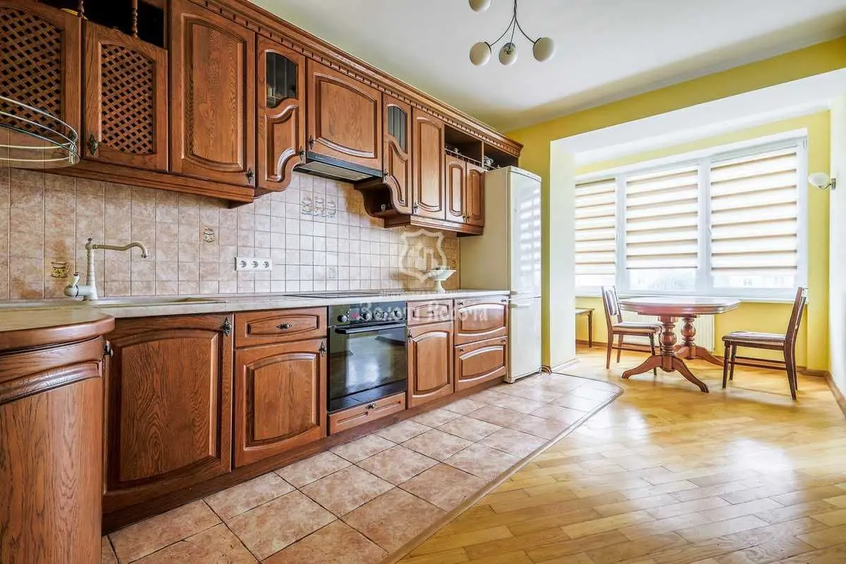 Фото Продаю 4 кімнатну квартиру, 128.4 кв. м, Михайла Котельникова вул. 1 Київ, ціна: 144000 USD, код 6474