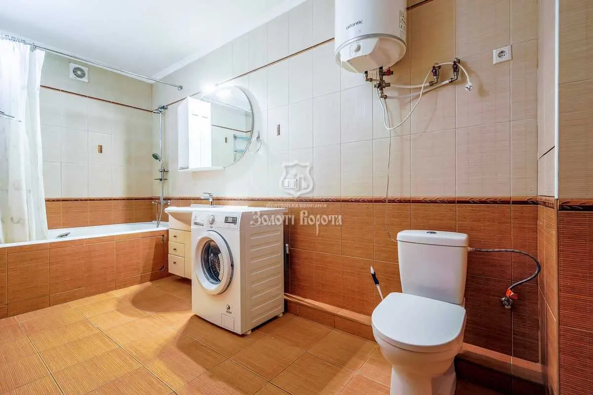 Фото Продаю 4 кімнатну квартиру, 128.4 кв. м, Михайла Котельникова вул. 1 Київ, ціна: 144000 USD, код 6474