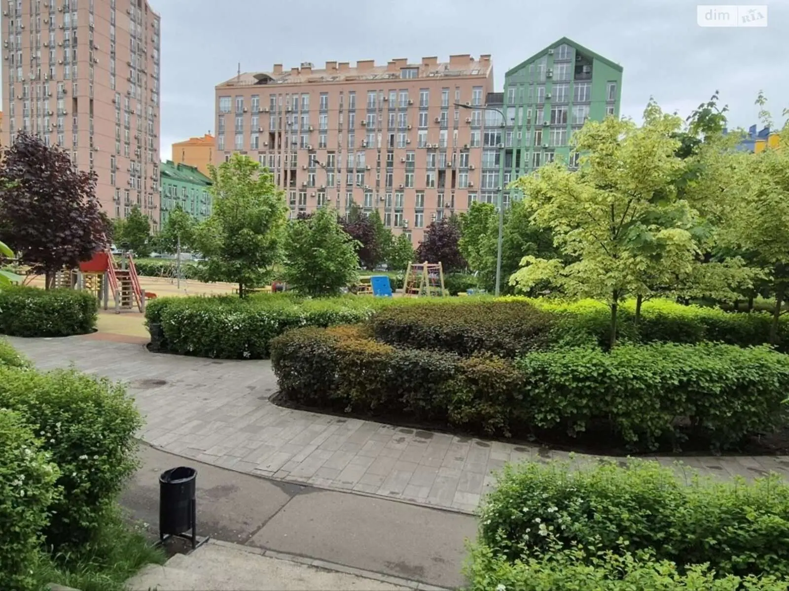 Фото Selling a 2-room apartment, 71.3 sq.m., Sobornosti avenue 17 к.2 Kyiv, price: 150000 $, code 6481