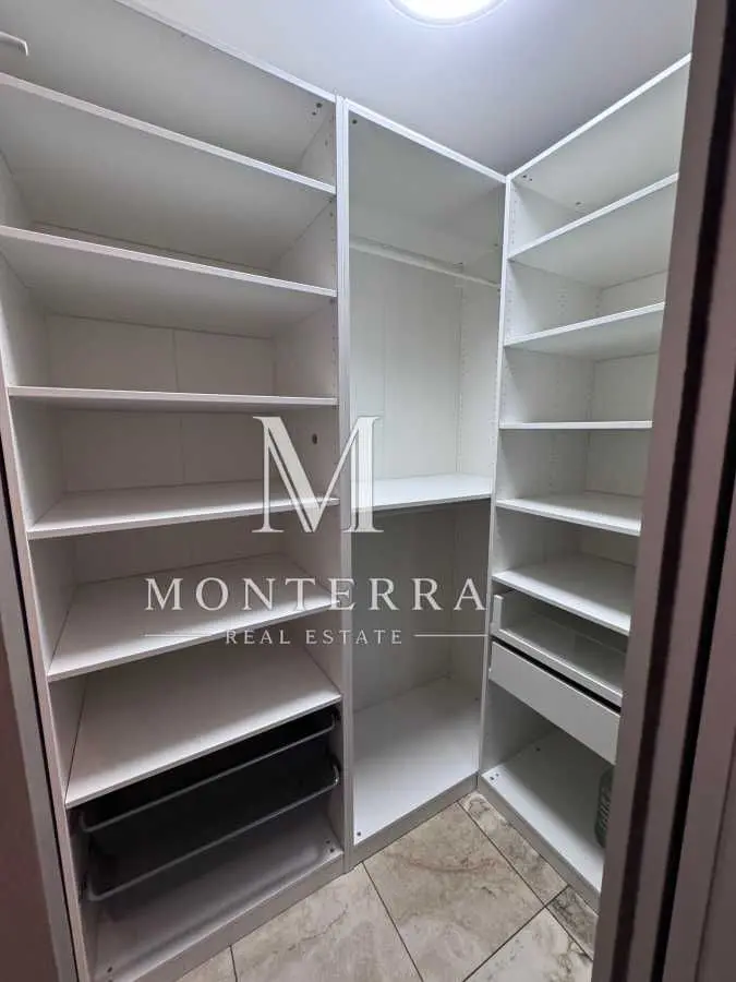 Фото Selling a 1-room apartment, 31 sq.m., Raketna Street 24 Kyiv, price: 47000 USD, code 6482