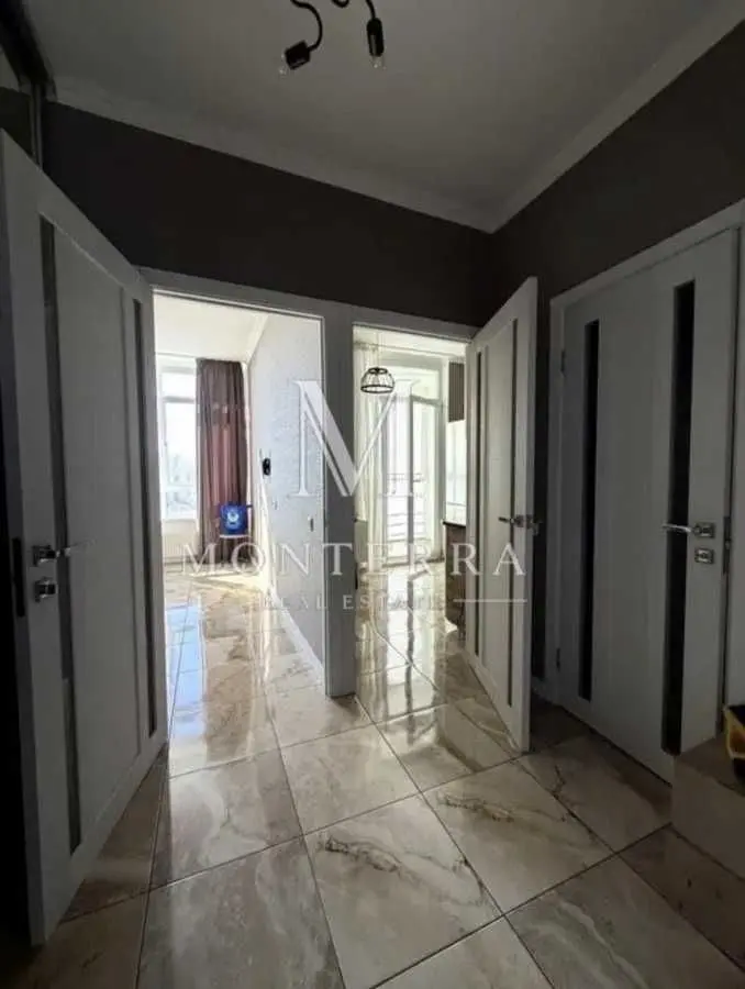 Фото Selling a 1-room apartment, 31 sq.m., Raketna Street 24 Kyiv, price: 47000 USD, code 6482