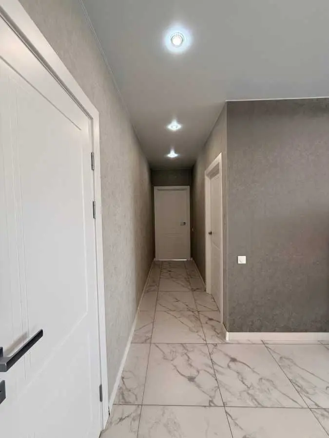 Фото Продаю 3 кімнатну квартиру, 76 кв. м, Героїв Небесної Сотні просп.  Софіївська Борщагівка, ціна: 118000 USD, код 6483
