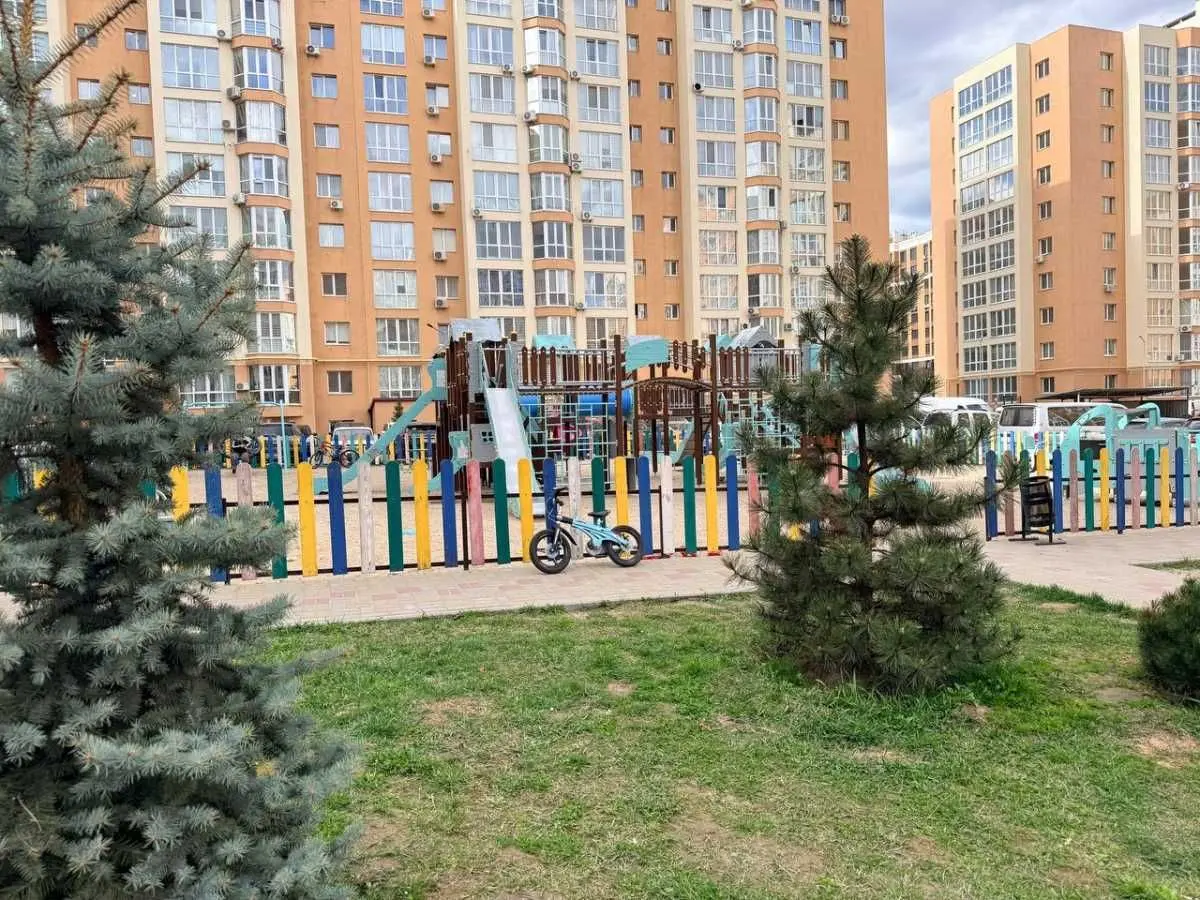 Фото Продаю 3 кімнатну квартиру, 76 кв. м, Героїв Небесної Сотні просп.  Софіївська Борщагівка, ціна: 118000 USD, код 6483
