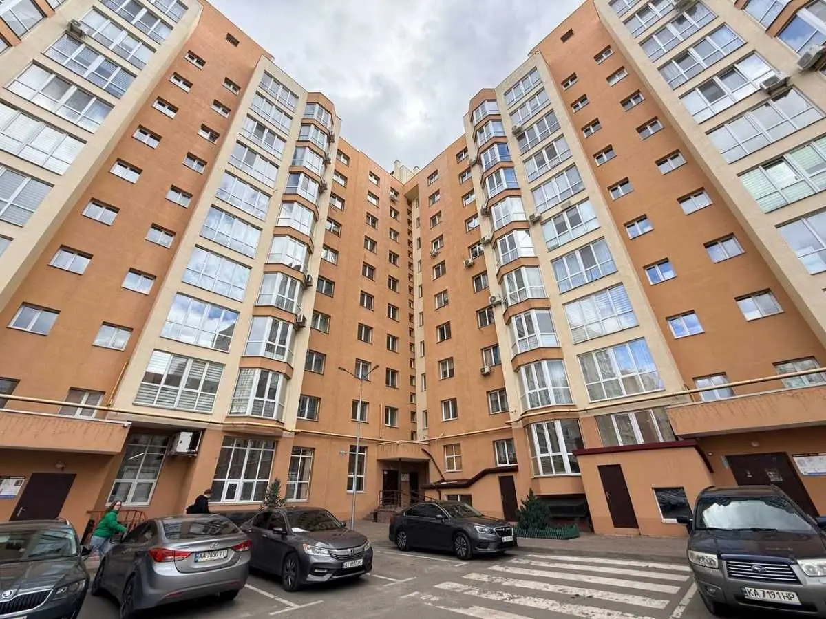 Фото Продаю 3 кімнатну квартиру, 76 кв. м, Героїв Небесної Сотні просп.  Софіївська Борщагівка, ціна: 118000 USD, код 6483
