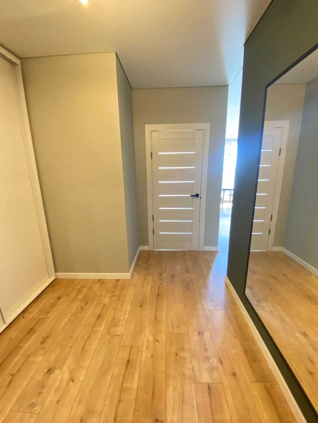 Фото Selling a 1-room apartment, 42 sq.m., Vyhovskoho Street  Irpin, price: 68500 USD, code 6490