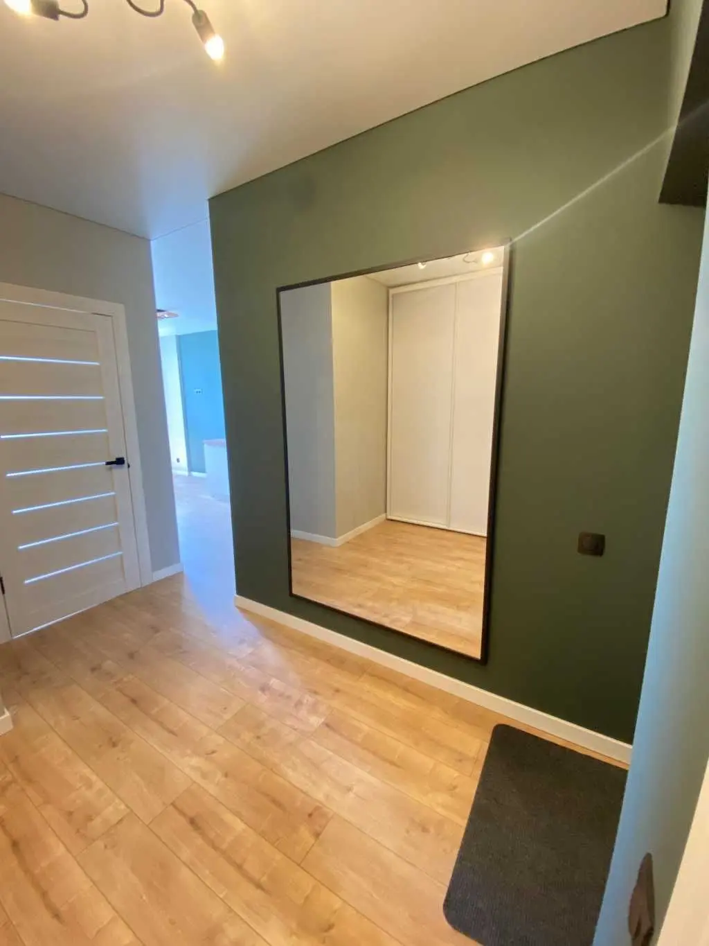 Фото Selling a 1-room apartment, 42 sq.m., Vyhovskoho Street  Irpin, price: 68500 USD, code 6490