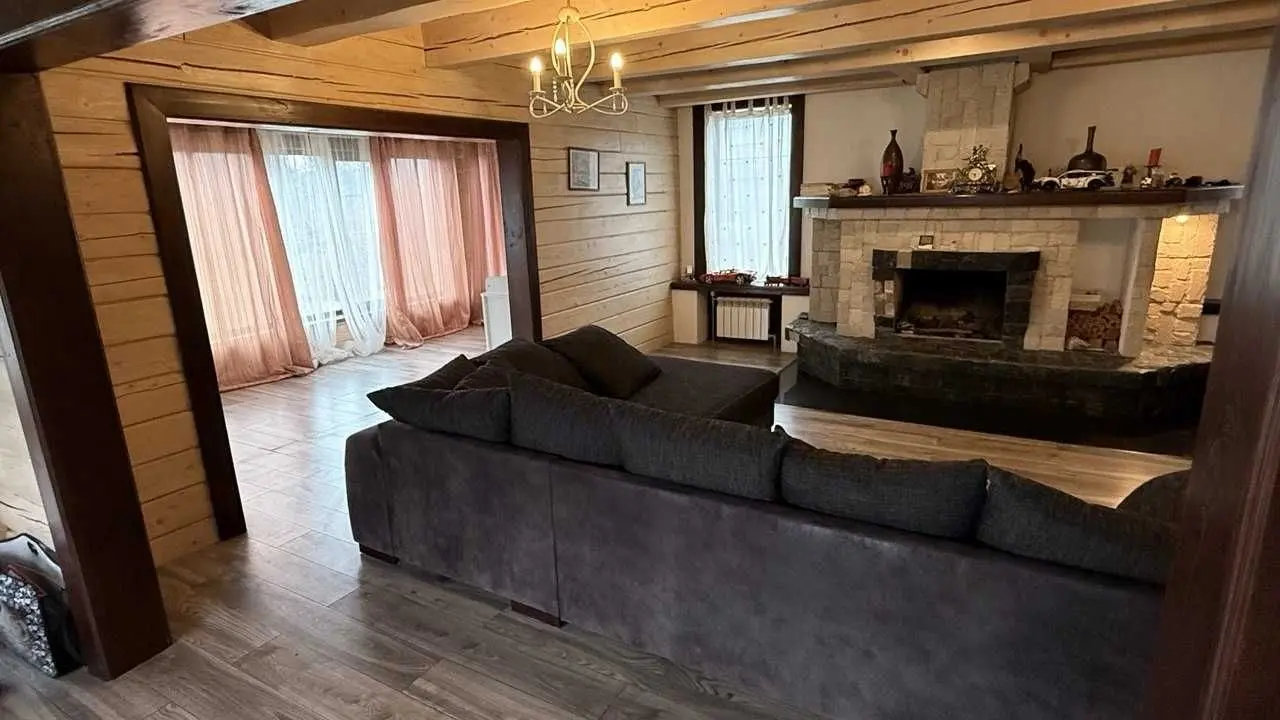 Фото Продаю будинок, 300 кв. м, Деснянська вул.  Рожни, ціна: 255000 USD, код 6493