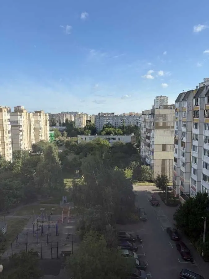Фото Зняти 3 кімнатну квартиру, Машинобудівників вул. 15а Вишневе в довгострокову оренду, ціна: 20000 UAH, код 6495