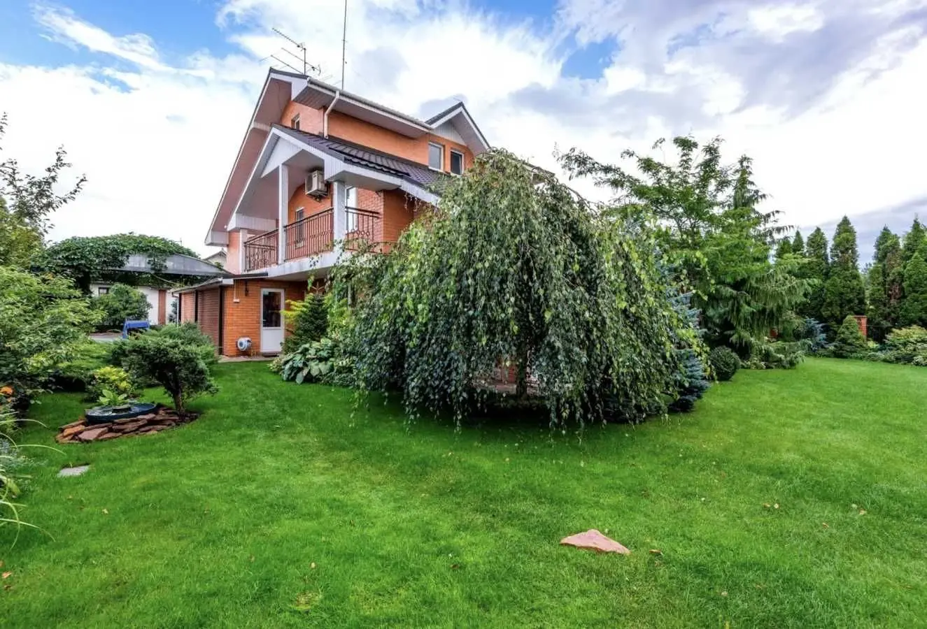 Фото Продаю дом, 260 кв. м, Святищенская ул. (Терешковой)  Киев, цена: 230000 USD, код 6496