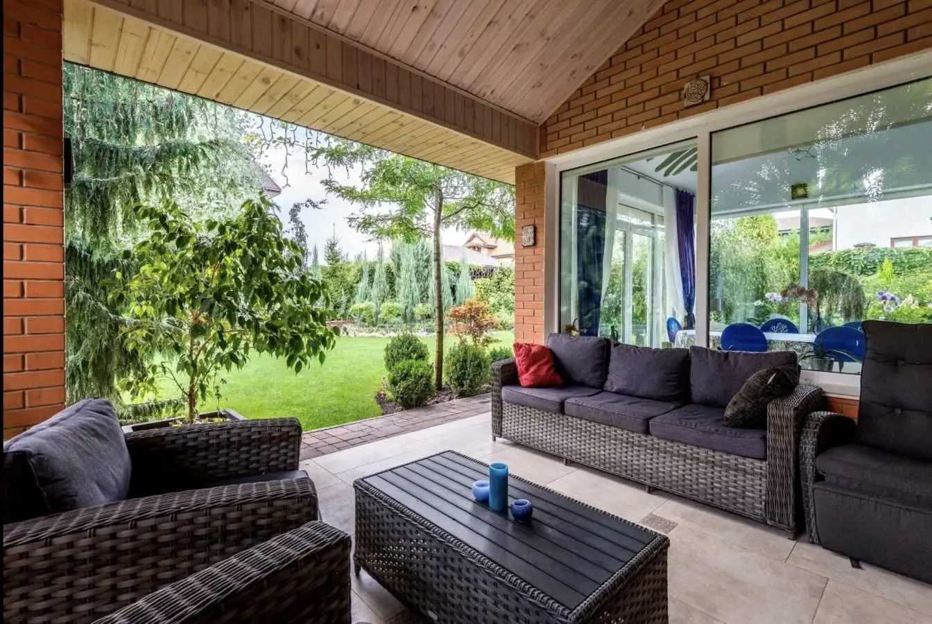 Фото Продаю дом, 260 кв. м, Святищенская ул. (Терешковой)  Киев, цена: 230000 USD, код 6496