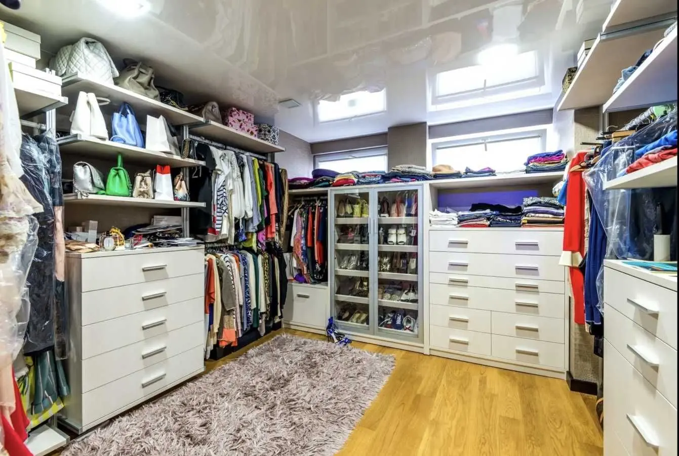 Фото Продаю дом, 260 кв. м, Святищенская ул. (Терешковой)  Киев, цена: 230000 USD, код 6496