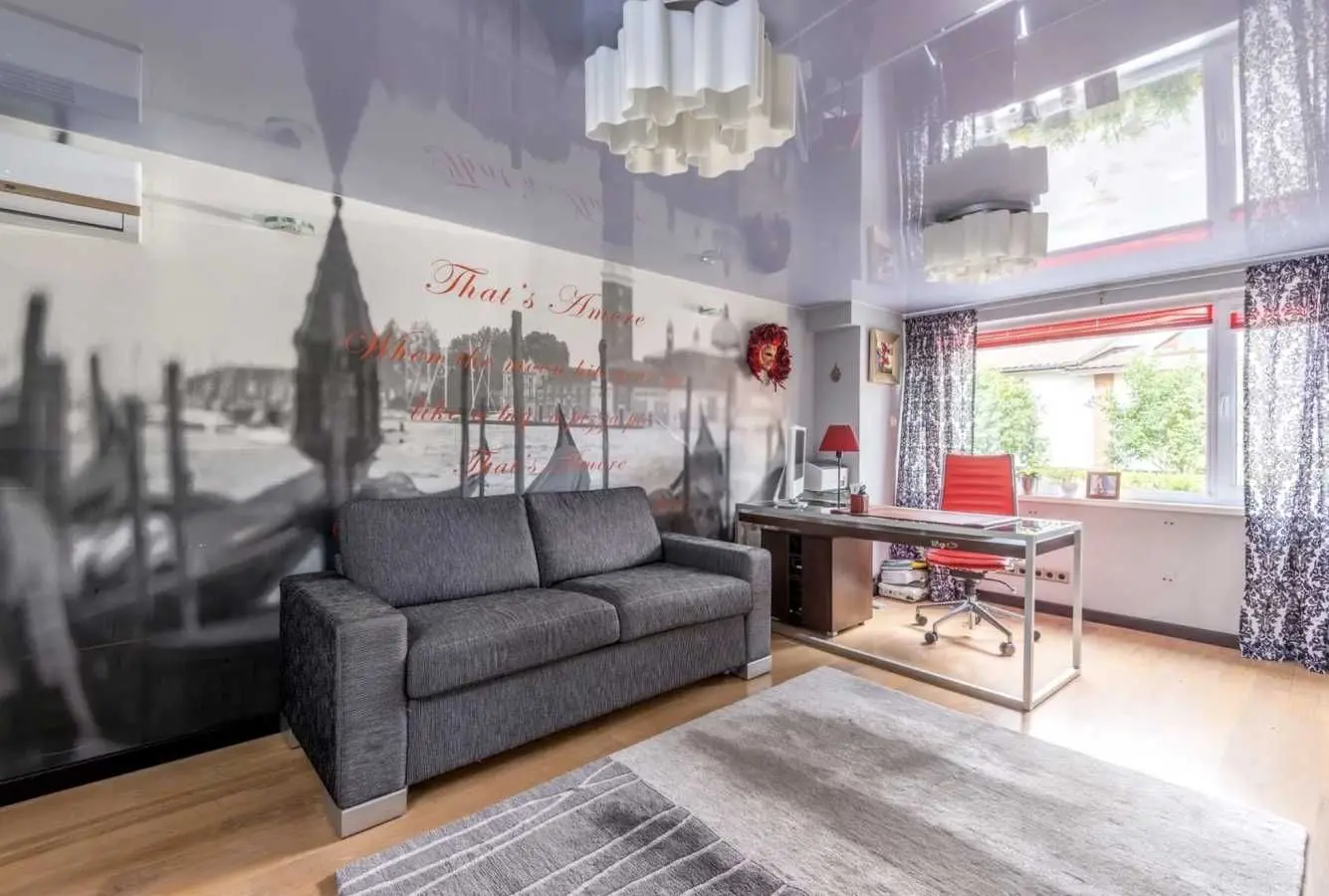 Фото Продаю дом, 260 кв. м, Святищенская ул. (Терешковой)  Киев, цена: 230000 USD, код 6496