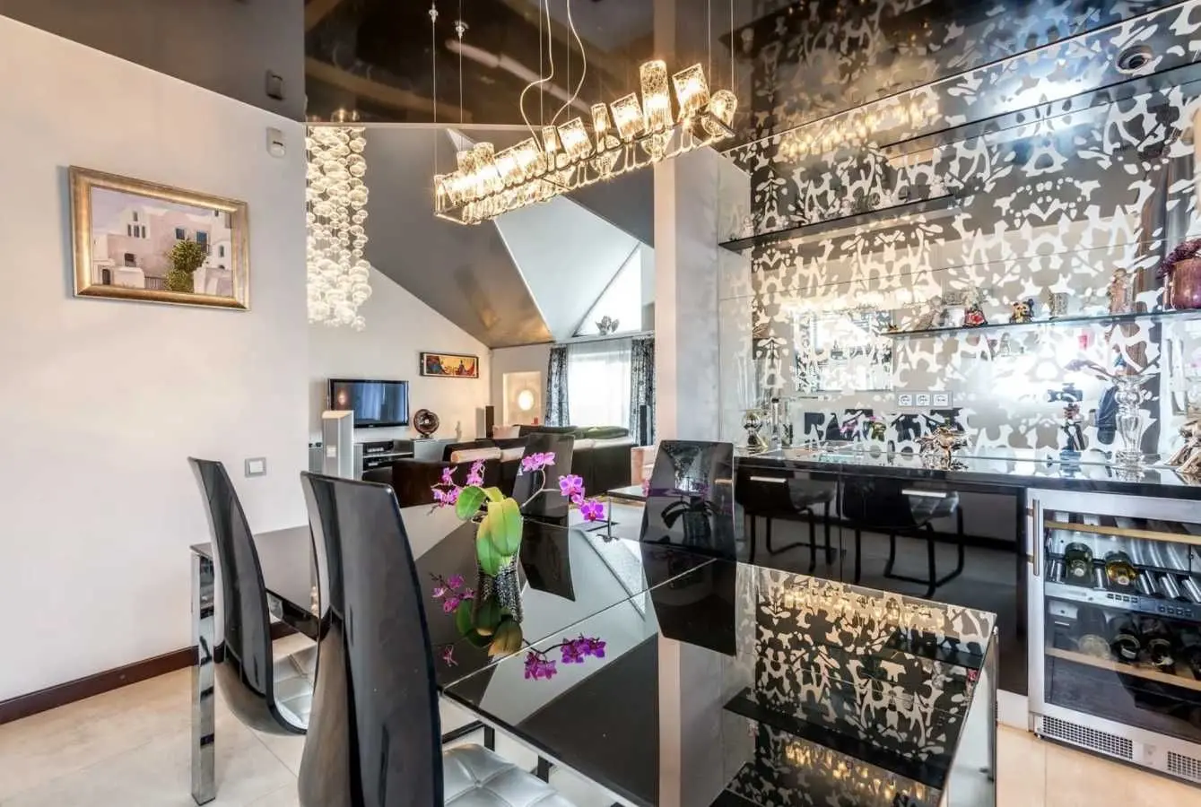 Фото Продаю дом, 260 кв. м, Святищенская ул. (Терешковой)  Киев, цена: 230000 USD, код 6496