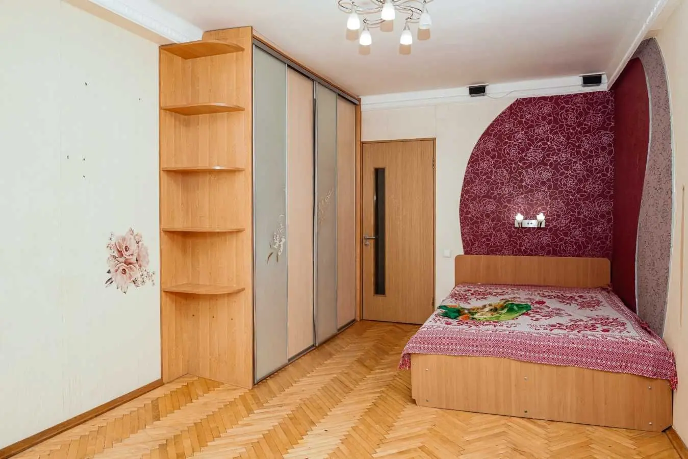 Фото Selling a 2-room apartment, 67.8 sq.m., Tuluzy Street 26 Kyiv, price: 69000 USD, code 6497