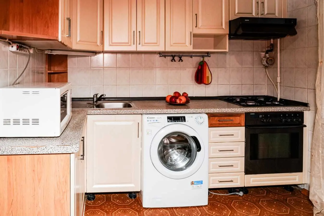 Фото Selling a 2-room apartment, 67.8 sq.m., Tuluzy Street 26 Kyiv, price: 69000 USD, code 6497