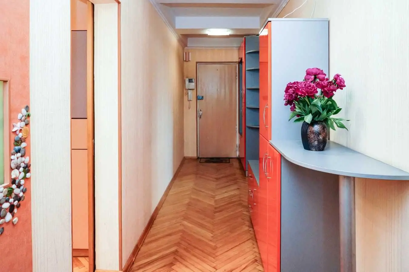 Фото Selling a 2-room apartment, 67.8 sq.m., Tuluzy Street 26 Kyiv, price: 69000 USD, code 6497