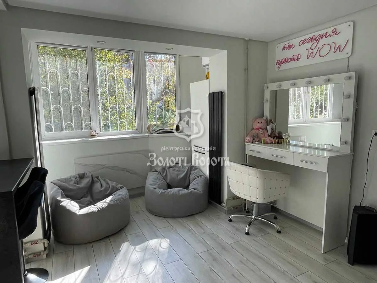 Фото Selling a 1-room apartment, 26 sq.m., Kyrylivska Street (Frunze Street) 89 Kyiv, price: 48000 USD, code 6501