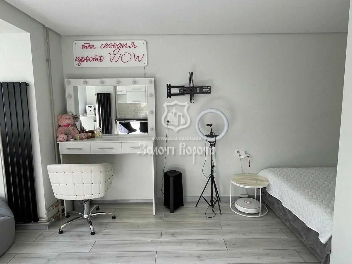 Фото Selling a 1-room apartment, 26 sq.m., Kyrylivska Street (Frunze Street) 89 Kyiv, price: 48000 USD, code 6501