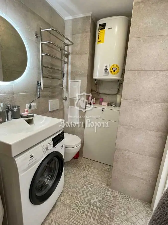 Фото Selling a 1-room apartment, 26 sq.m., Kyrylivska Street (Frunze Street) 89 Kyiv, price: 48000 USD, code 6501