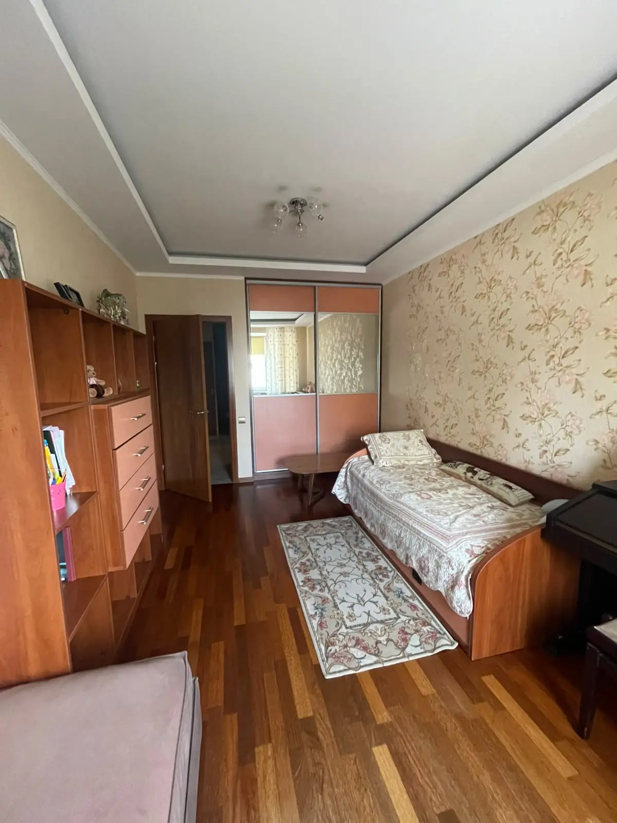 Фото Продаю 4 кімнатну квартиру, 142.2 кв. м, Голосіївський просп. (40-річчя Жовтня) 68 Київ, ціна: 300000 EUR, код 6506