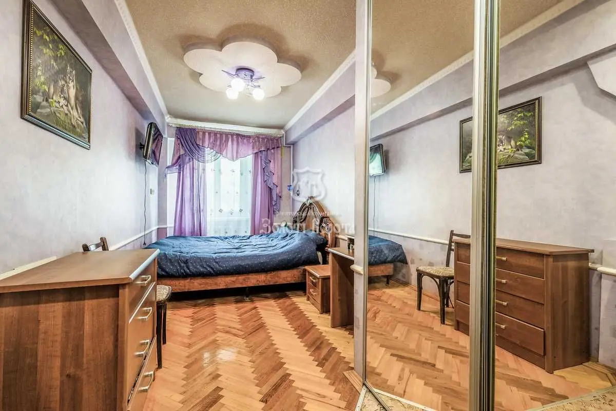 Фото Продаю 3 кімнатну квартиру, 57.25 кв. м, Академіка Каблукова вул. 9 Київ, ціна: 72000 USD, код 6508