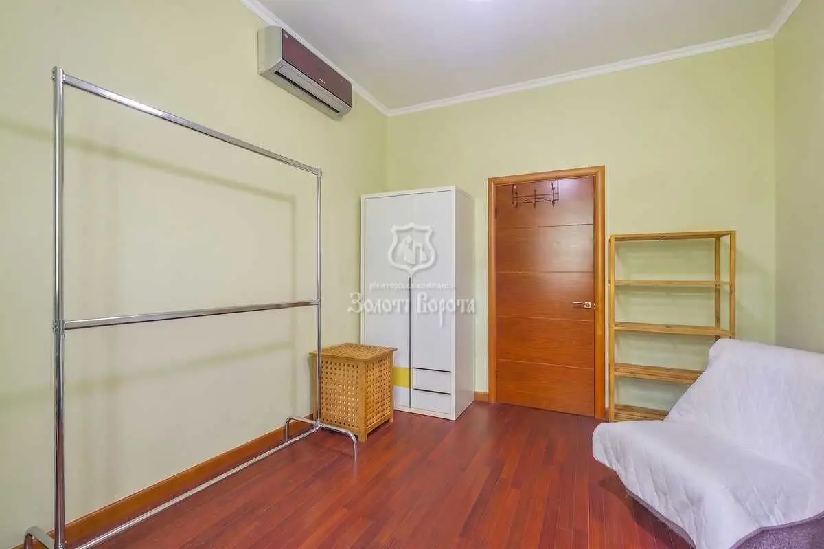 Фото Продаю 3-комнатную квартиру, 82.2 кв. м, Загорівська ул. (Багговутовская)  Киев, цена: 84000 USD, код 6509
