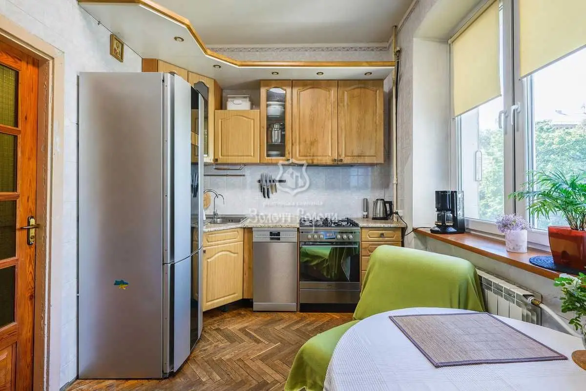 Фото Продаю 3-комнатную квартиру, 82.2 кв. м, Загорівська ул. (Багговутовская)  Киев, цена: 84000 USD, код 6509