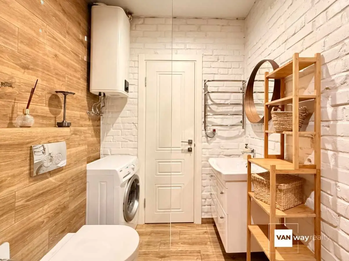 Фото Selling a 1-room apartment, 43.3 sq.m., Yasynuvatskyi Lane 10 Kyiv, price: 82000 USD, code 6515