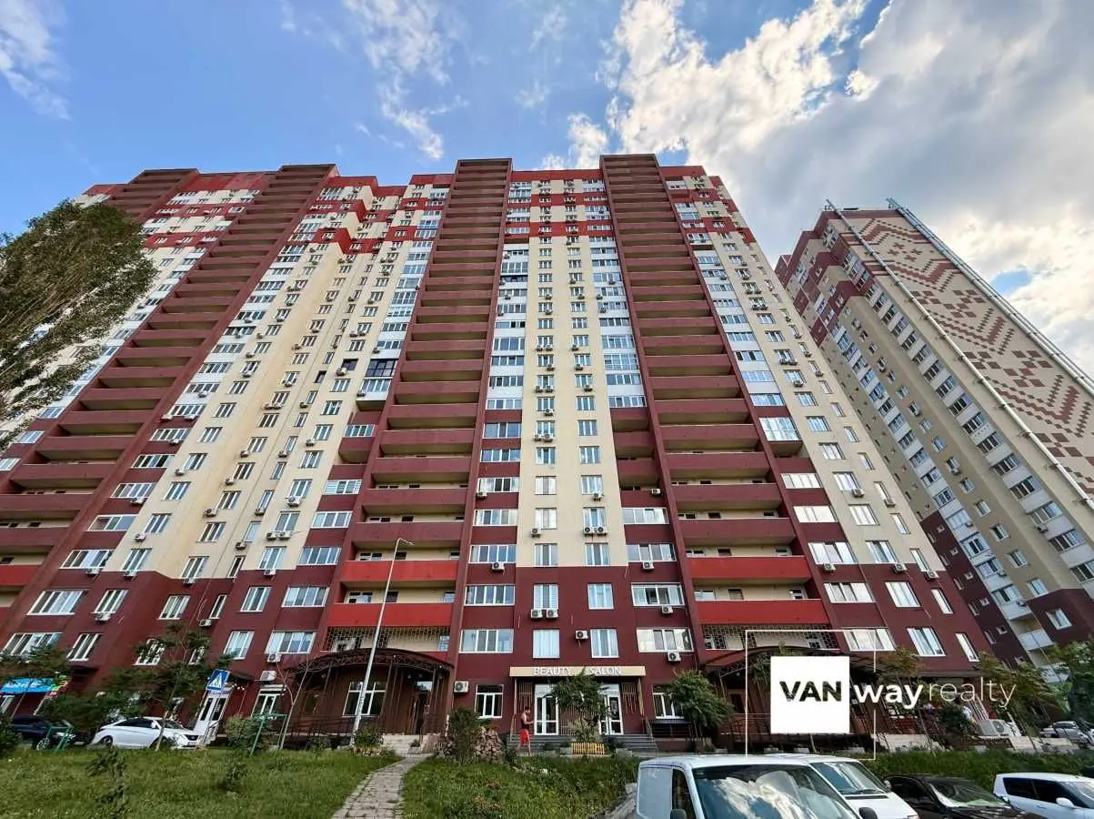 Фото Selling a 1-room apartment, 43.3 sq.m., Yasynuvatskyi Lane 10 Kyiv, price: 82000 USD, code 6515