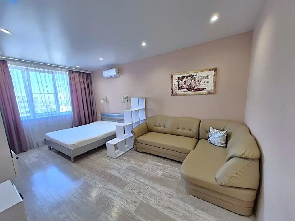 Фото Selling a 1-room apartment, 45 sq.m., Kostandi Street 162 Odesa, price: 45000 $, code 6516