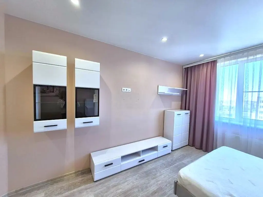 Фото Selling a 1-room apartment, 45 sq.m., Kostandi Street 162 Odesa, price: 45000 $, code 6516