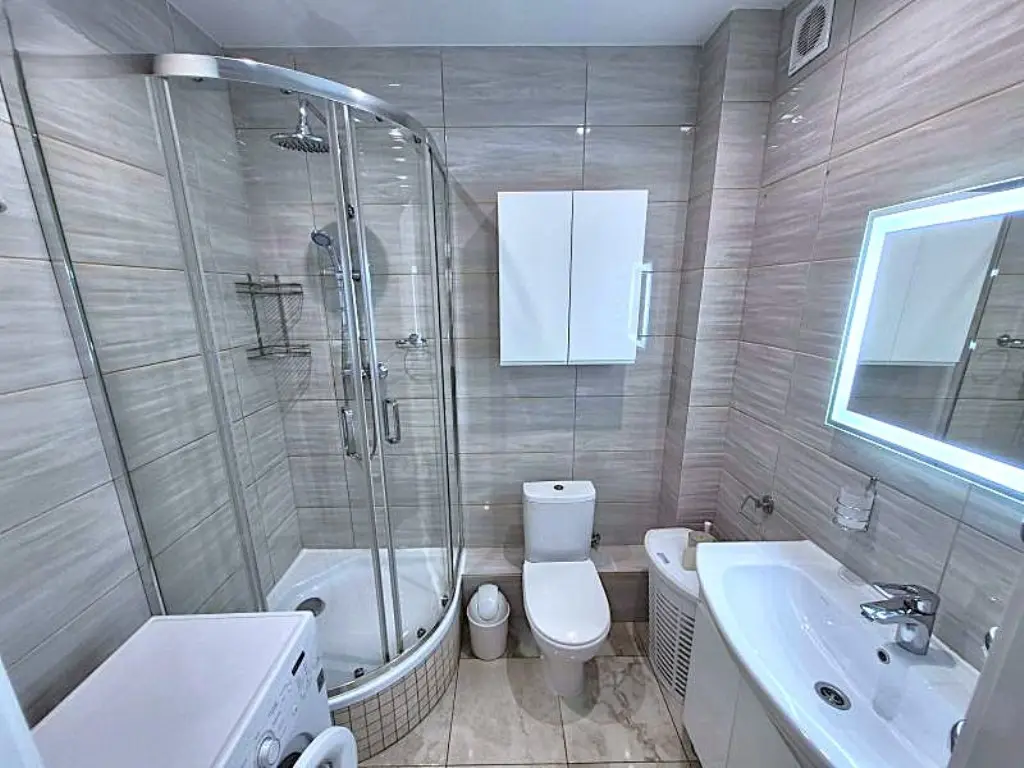 Фото Selling a 1-room apartment, 45 sq.m., Kostandi Street 162 Odesa, price: 45000 $, code 6516