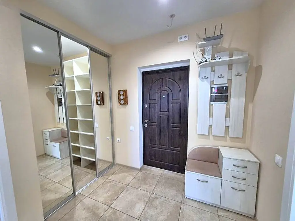 Фото Selling a 1-room apartment, 45 sq.m., Kostandi Street 162 Odesa, price: 45000 $, code 6516