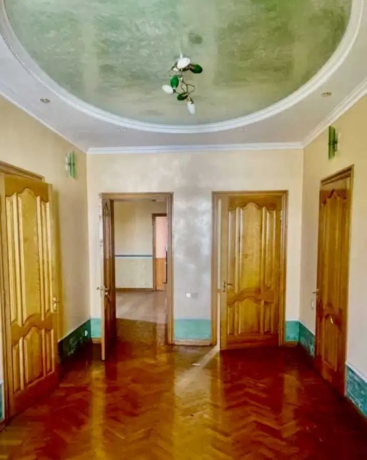 Фото Selling a house, 650 sq.m., Stoianka, price: 160000 USD, code 6517