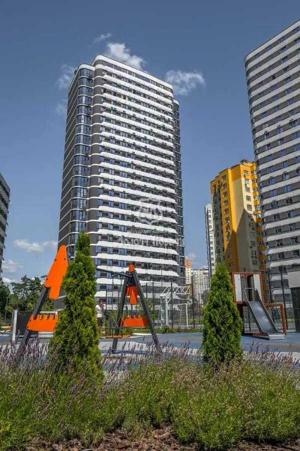Фото Продаю 2 кімнатну квартиру, 64.1 кв. м, Воскресенська вул.  Київ, ціна: 176000 USD, код 6522