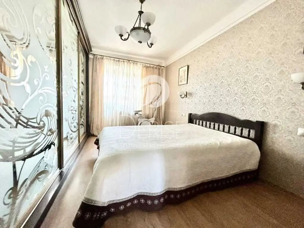 Фото Selling a 3-room apartment, 59.3 sq.m., Vasylkivska Street  Kyiv, price: 110000 USD, code 6524