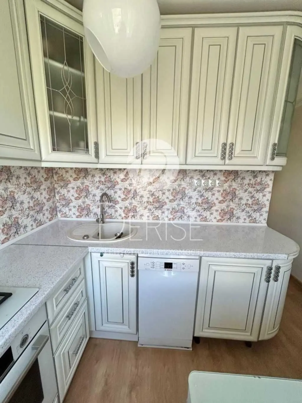 Фото Selling a 3-room apartment, 59.3 sq.m., Vasylkivska Street  Kyiv, price: 110000 USD, code 6524