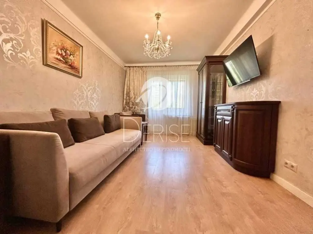 Фото Selling a 3-room apartment, 59.3 sq.m., Vasylkivska Street  Kyiv, price: 110000 USD, code 6524