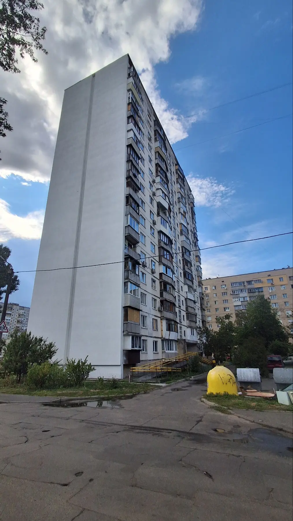 Фото Зняти 1 кімнатну квартиру, Санаторна вул. 27 Київ в довгострокову оренду, ціна: 8000 UAH, код 6530
