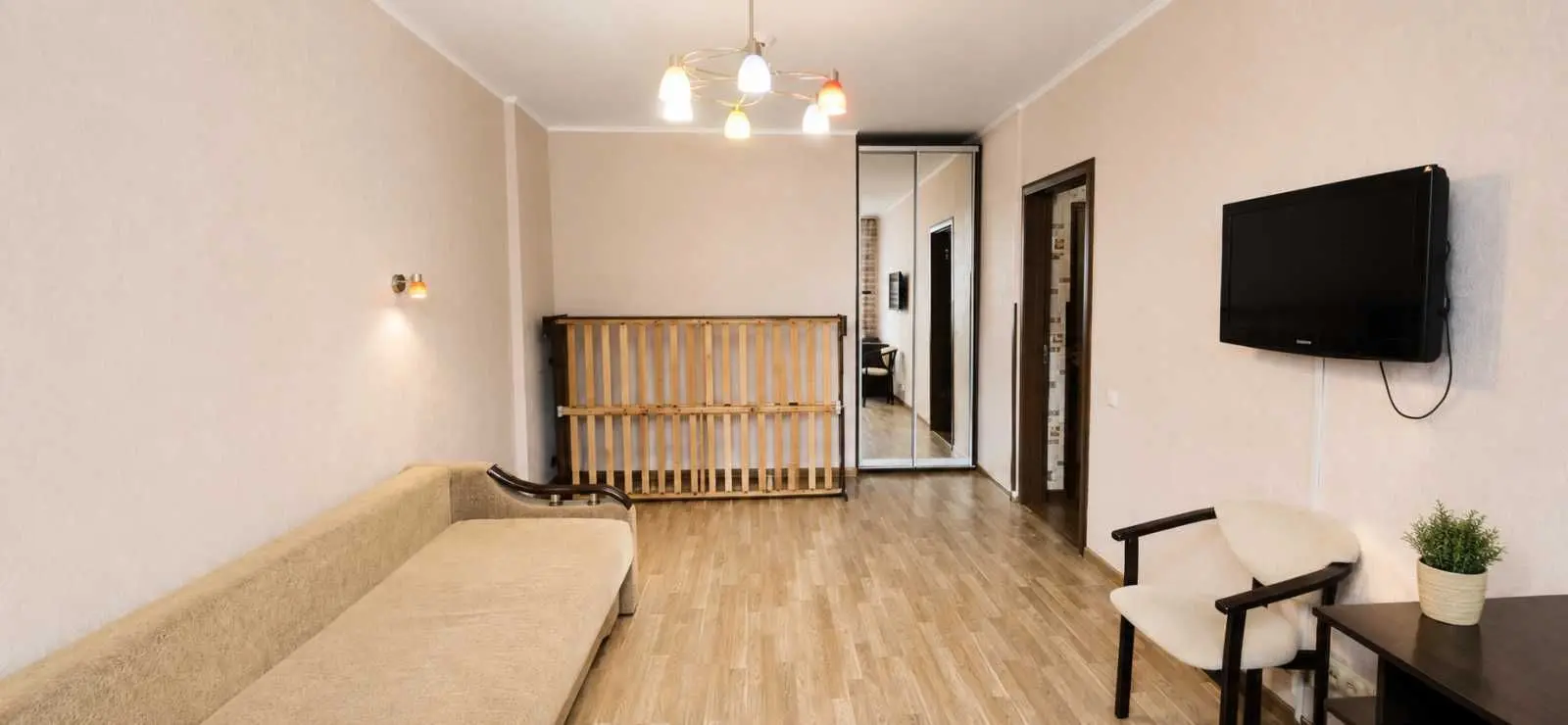 Фото Зняти 1 кімнатну квартиру, Юрія Іллєнка вул. (Мельникова)  Київ в довгострокову оренду, ціна: 17000 UAH, код 6545
