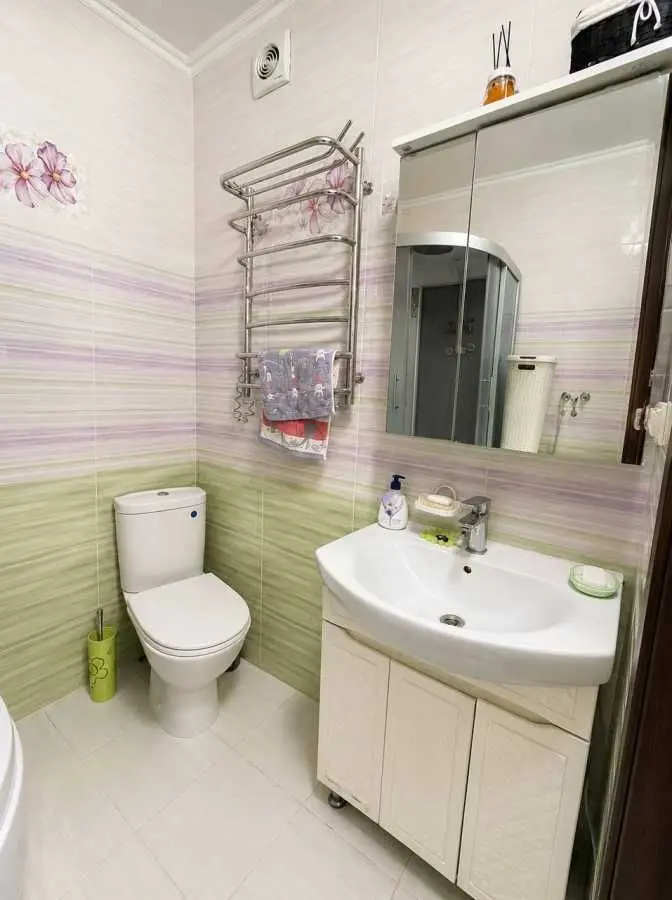 Фото Продаю 2-комнатную квартиру, 47.8 кв. м, Ново-Ирпенская ул.  Ирпень, цена: 74000 USD, код 6549