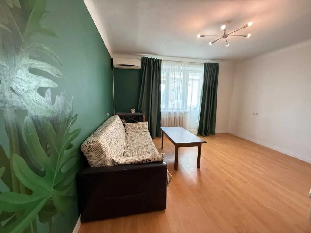 Фото Selling a 1-room apartment, 40 sq.m., Profesora Pidvysotskoho Street  Kyiv, price: 77000 USD, code 6557