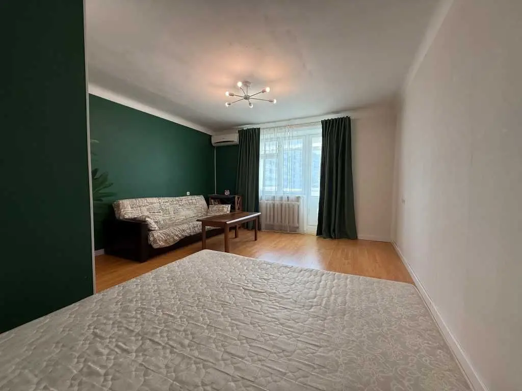Фото Selling a 1-room apartment, 40 sq.m., Profesora Pidvysotskoho Street  Kyiv, price: 77000 USD, code 6557
