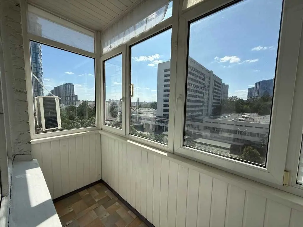 Фото Selling a 1-room apartment, 40 sq.m., Profesora Pidvysotskoho Street  Kyiv, price: 77000 USD, code 6557