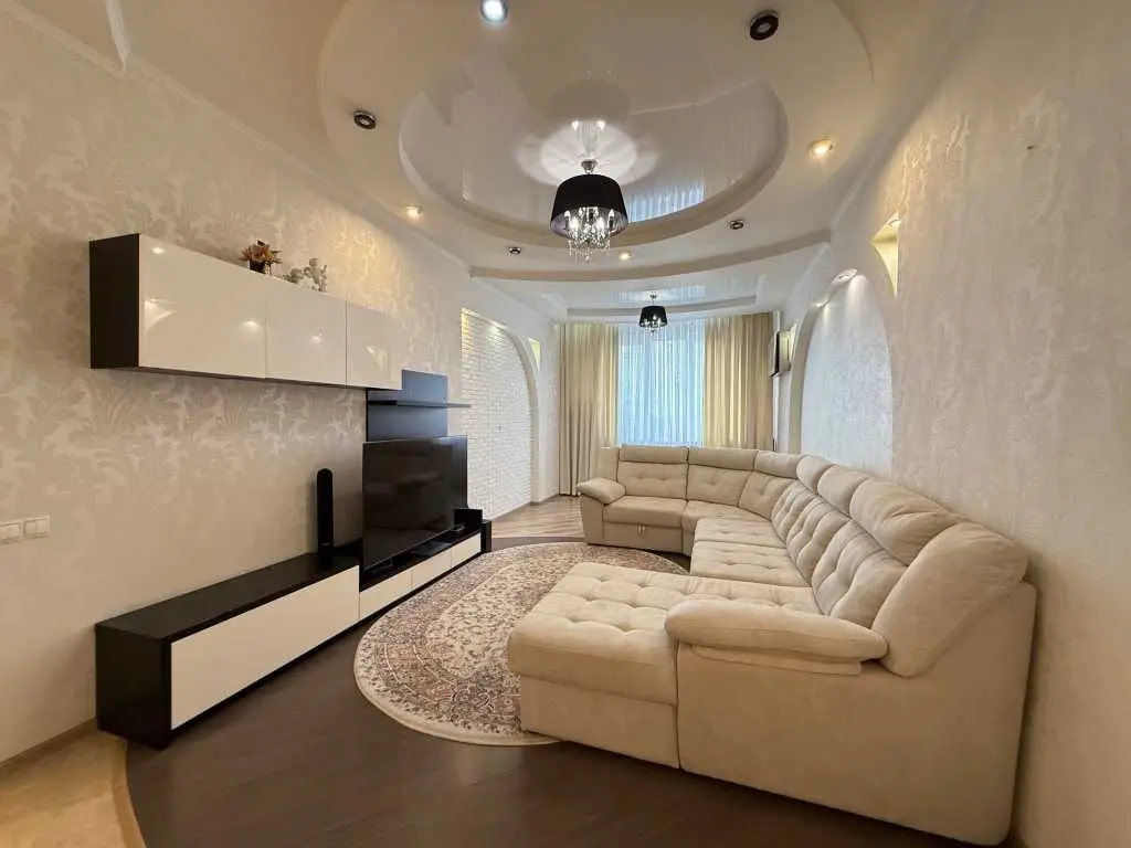 Фото Selling a 3-room apartment, 112 sq.m., Nauky Avenue 30 Kyiv, price: 190000 USD, code 6558