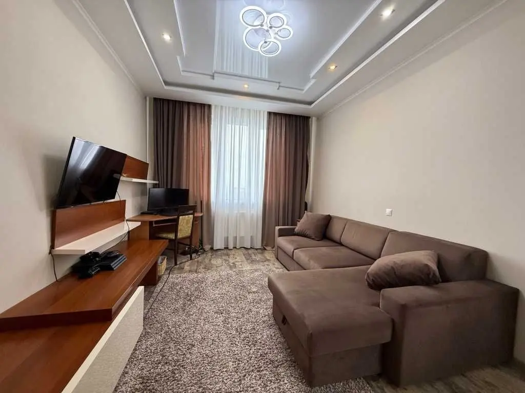 Фото Selling a 3-room apartment, 112 sq.m., Nauky Avenue 30 Kyiv, price: 190000 USD, code 6558