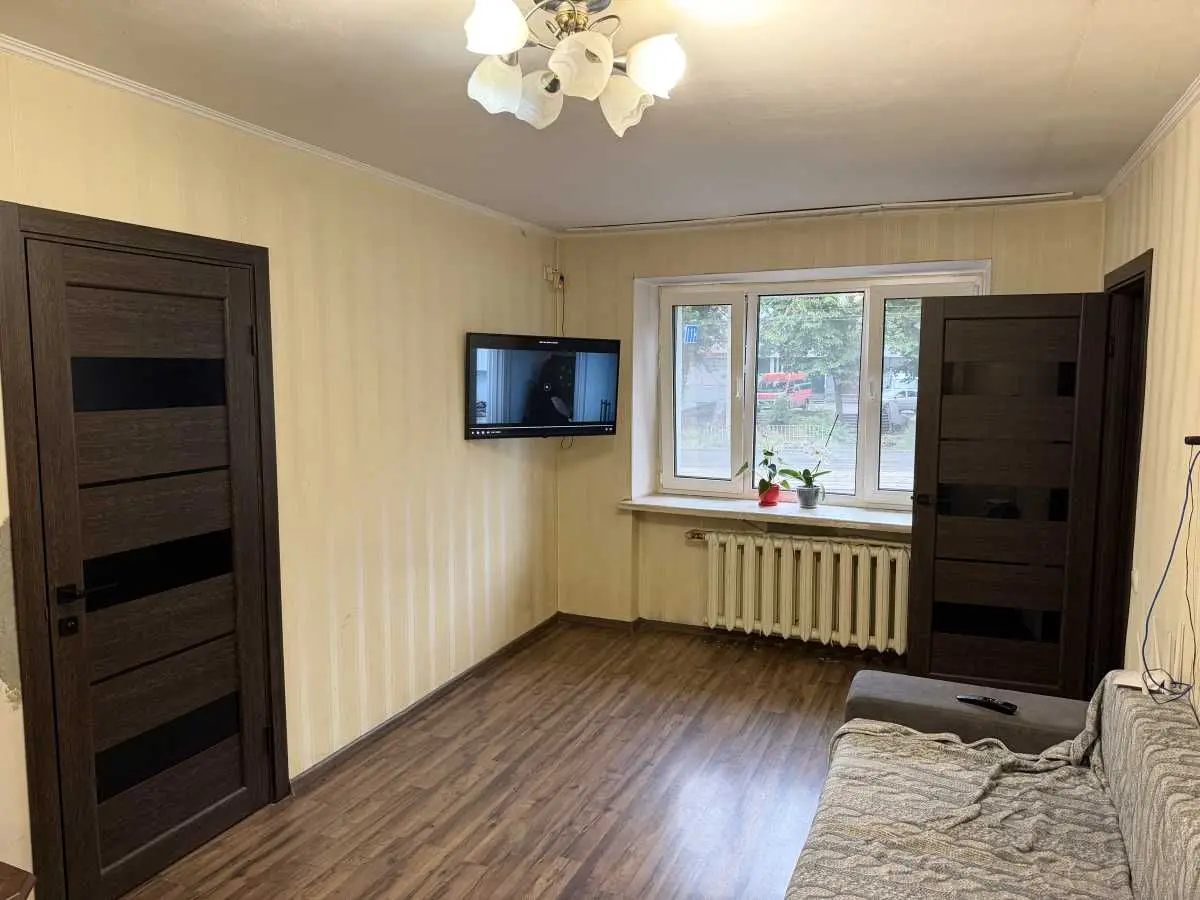 Фото Selling a 2-room apartment, 45 sq.m., Bohdana Khmelnytskoho Avenue (Heroiv Stalinhrada Street) 45 Dnipro, price: 36000 USD, code 6559